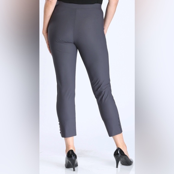 IC Collection by Connie K Button Hem Slim Crops in Charcoal Gray Size Medium - Picture 2 of 7